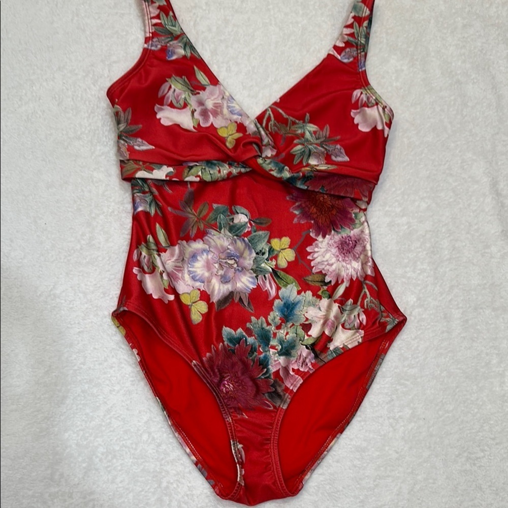 Nine West Red Floral One Piece V-Neck Swimsuit in Size S - Picture 2 of 9